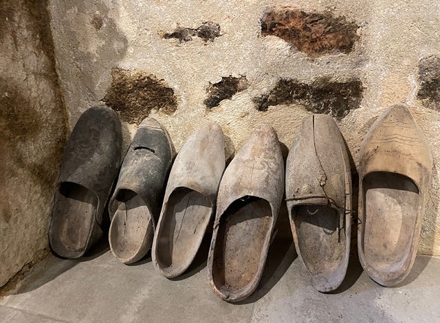 Décoration anciens sabots bretons 